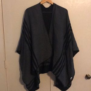 B.B. Dakota Poncho